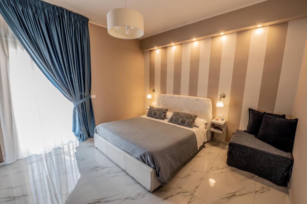 Eolian Port B&B Milazzo Eksteriør billede