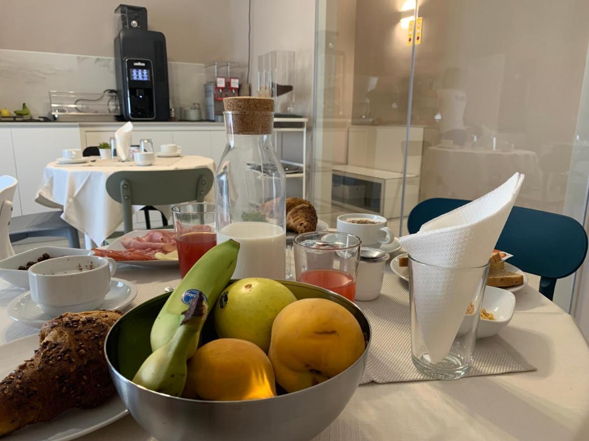 Eolian Port B&B Milazzo Eksteriør billede