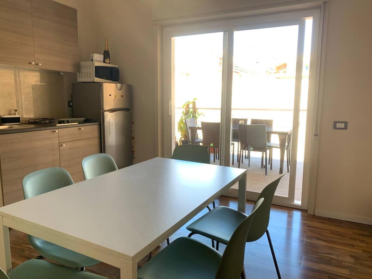 Eolian Port B&B Milazzo Værelse billede
